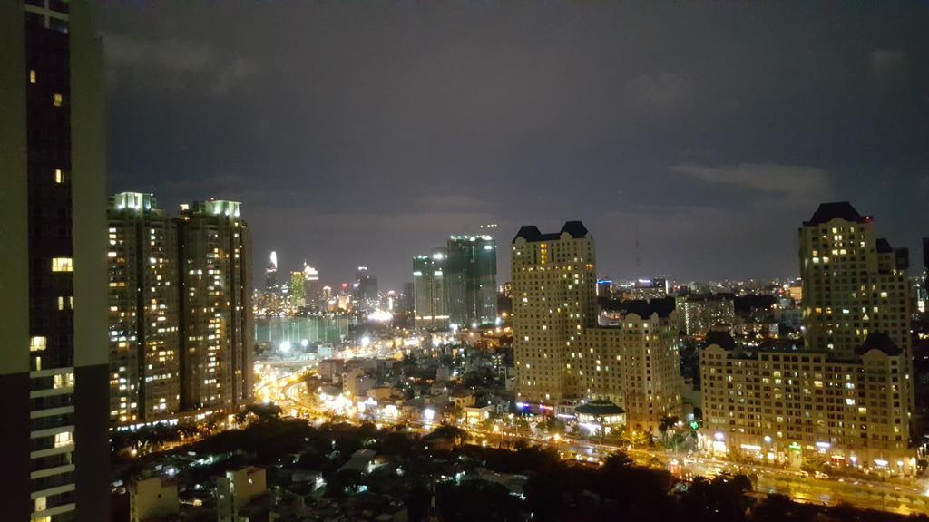 The Berry Vinhomes Luxury Apartments Хошимин Экстерьер фото
