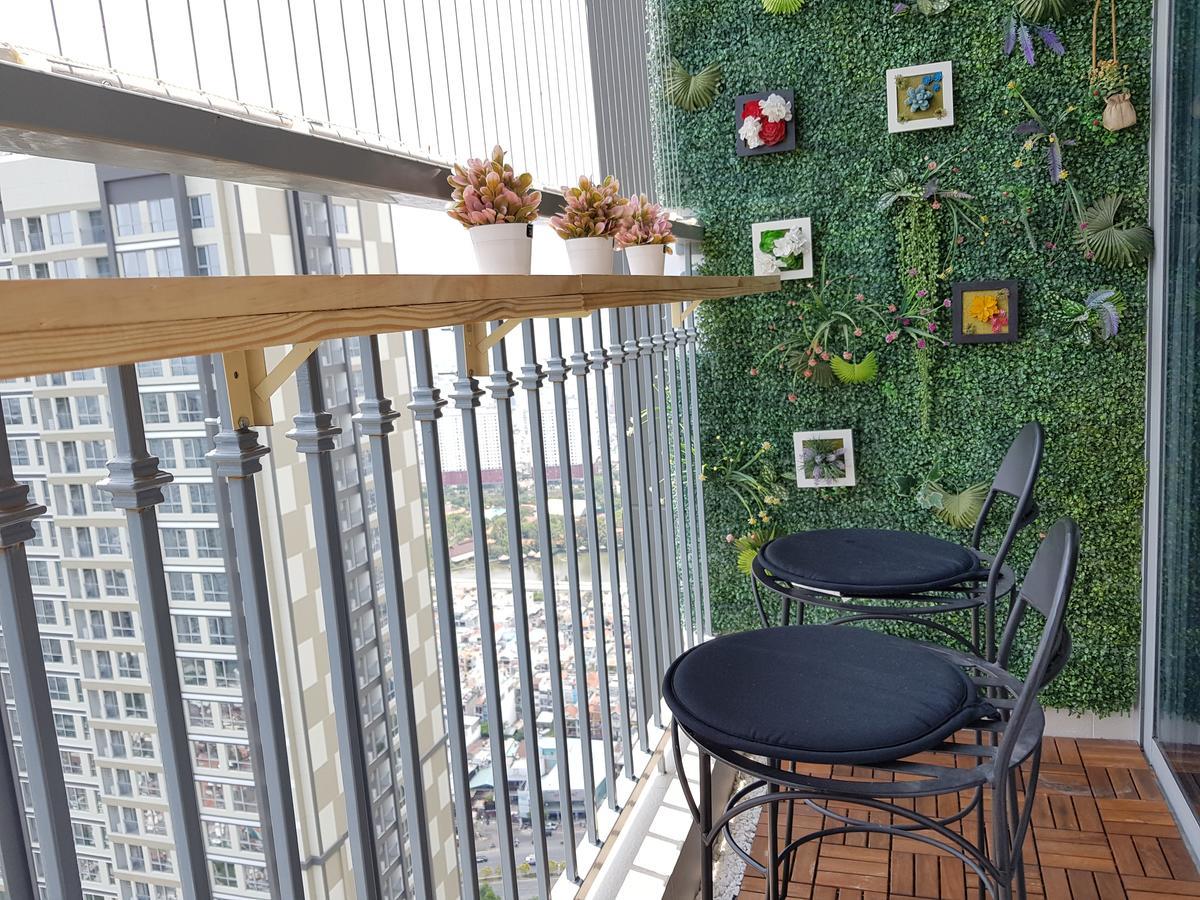 The Berry Vinhomes Luxury Apartments Хошимин Экстерьер фото